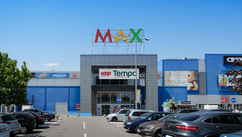 Obchodné centrum MAX v Nitre 