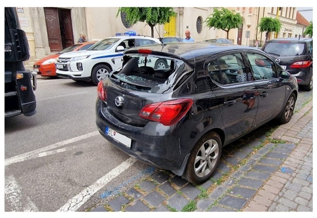 Navigácia českého vodiča na kamióne zaviedla priamo do centra Trnavy