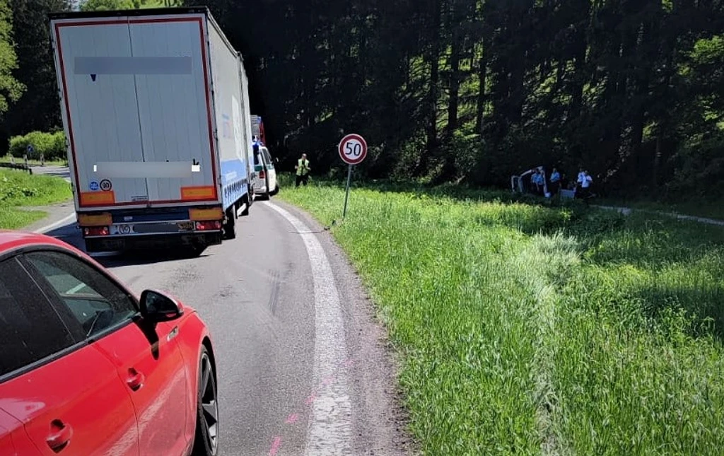 Dopravná nehoda v Liptovskej Osade. 