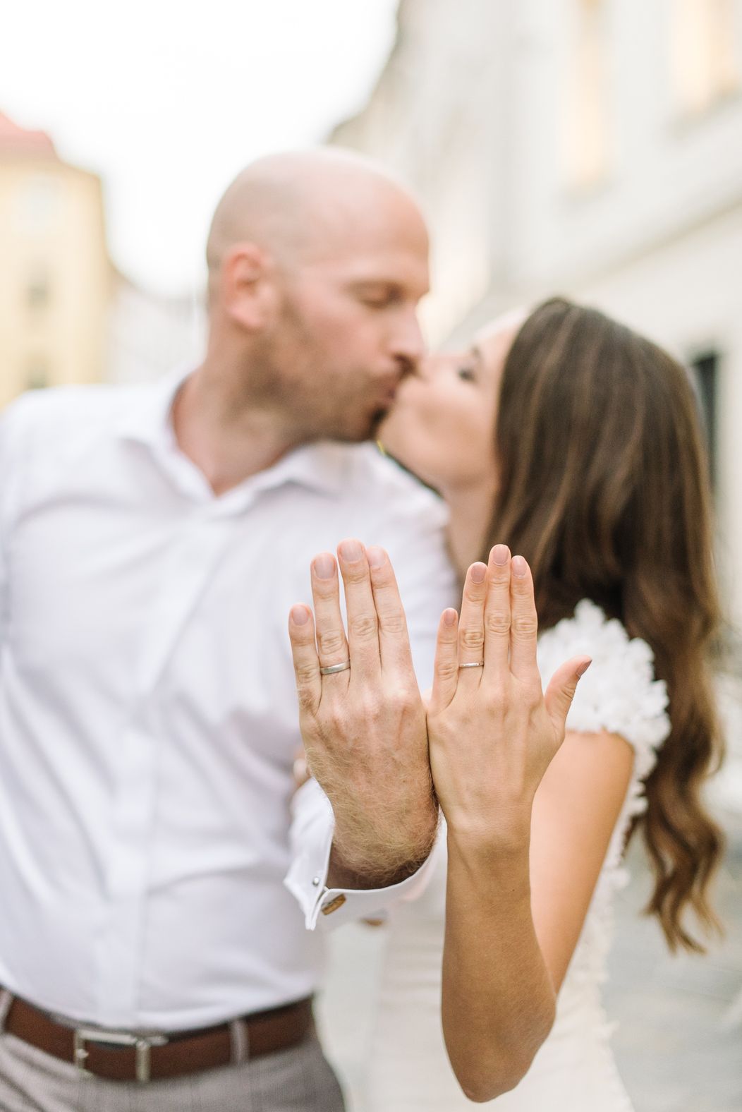 Mladomanželia s Peťom Varinským 
