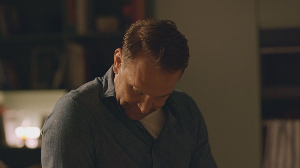 Nikol sa zosypala. Matej sa rozhodol odísť.