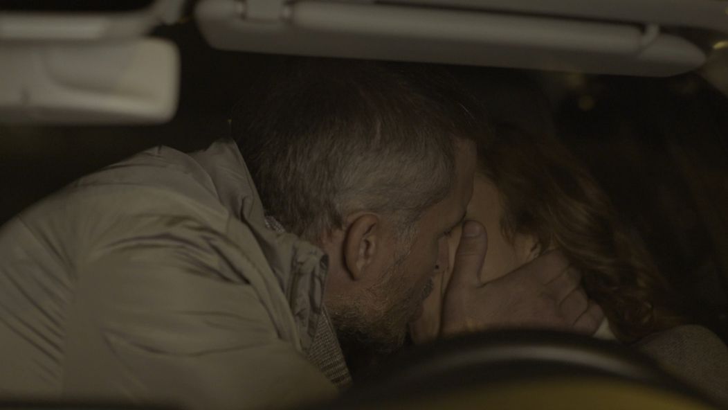 Andreja a Adelu prevalcujú city.