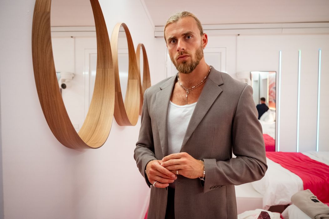 Recoupling a odchod Daniela a Laury