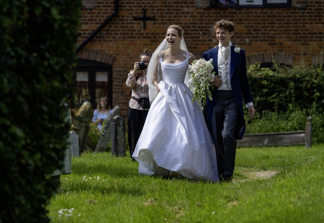 Herec z Lásky nebeskej, Thomas Brodie-Sangster, sa oženil