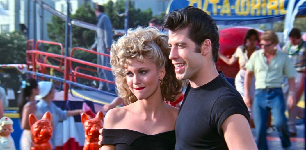 Olivia s Johnom Travoltom vo filme Pomáda