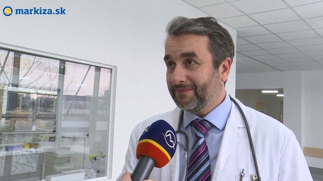 Vladimír Kobielsky stvárňuje v Druhej šanci lekára Borisa Vargu.