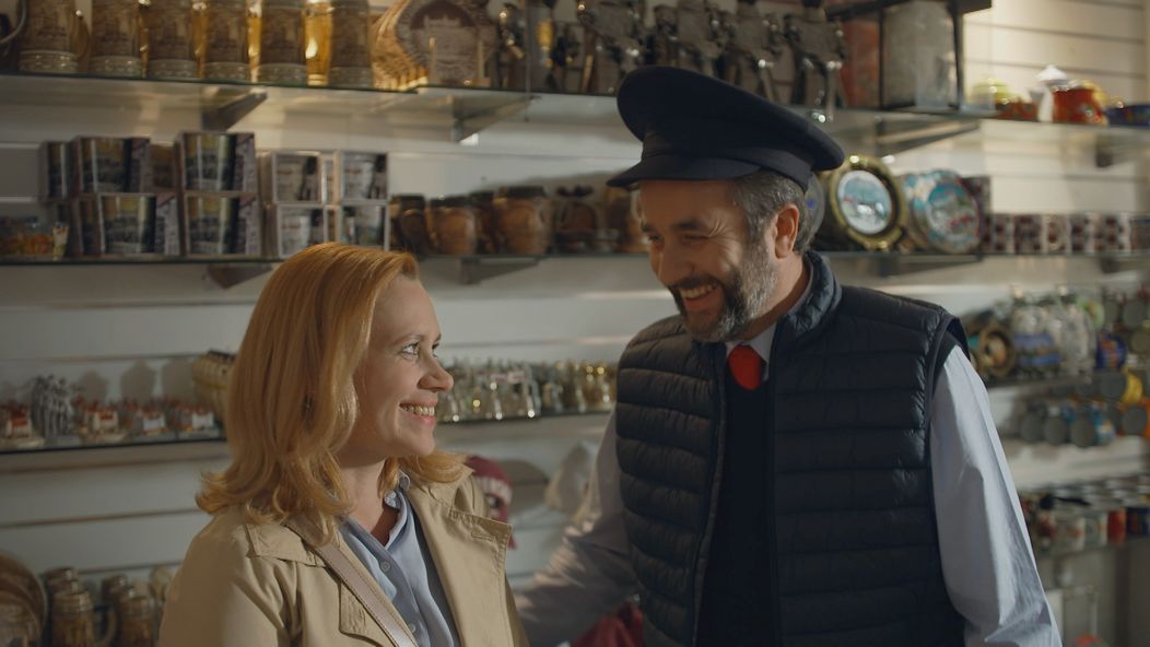 Beta s Edom majú druhé rande uňho v práci.