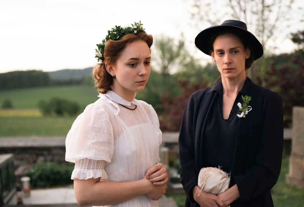 KRÁL ŠUMAVY Gabriela Heclová (Marie) a Jana Pidrmanová (matka Marie)