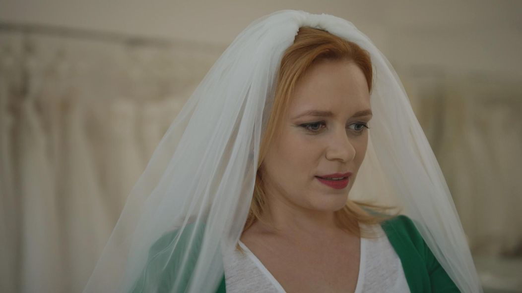 Beáta s Naďou a Kvetkou vyberá svadobné šaty