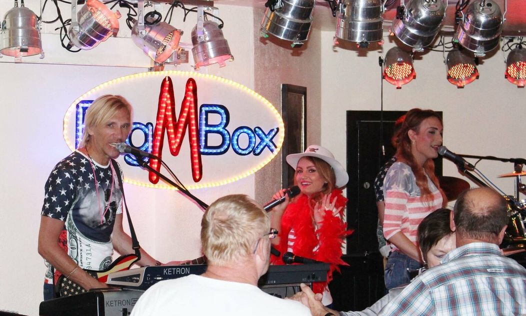 Big M Box