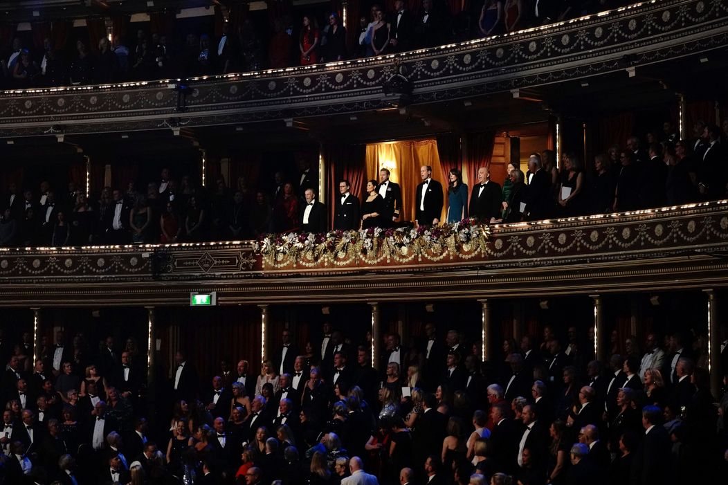Princ a princezná z Walesu v Royal Albert Hall