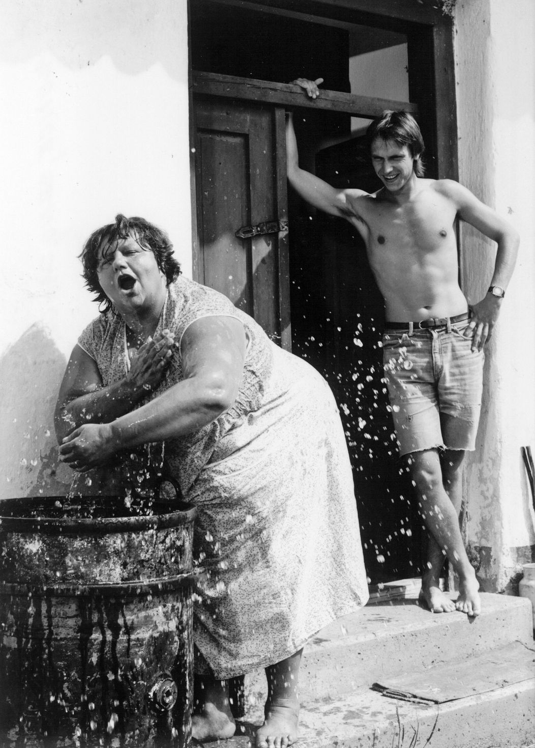 Slunce, seno, jahody