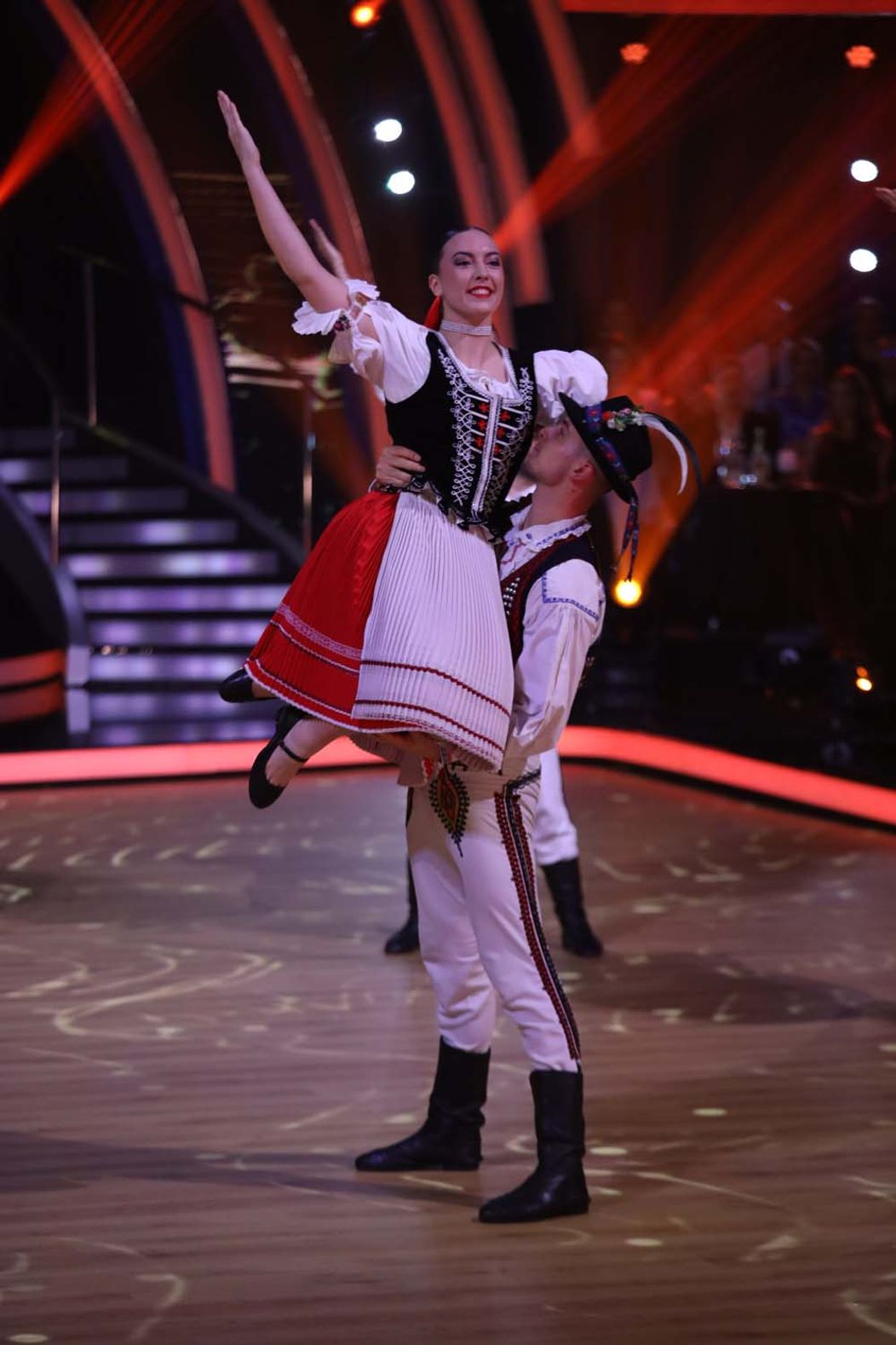 Let´s Dance 5. kolo - Tanečný parket
