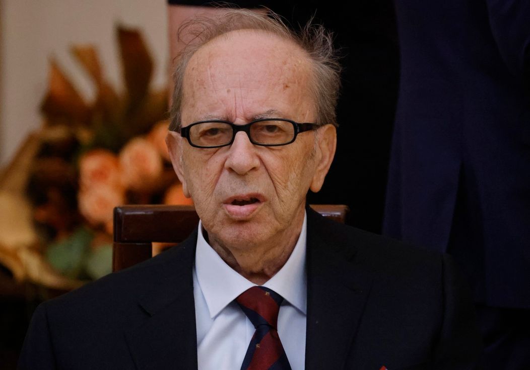 Zomrel Ismail Kadare