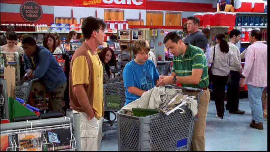 Brian Turk ako Mike v Dva a pol chlapa