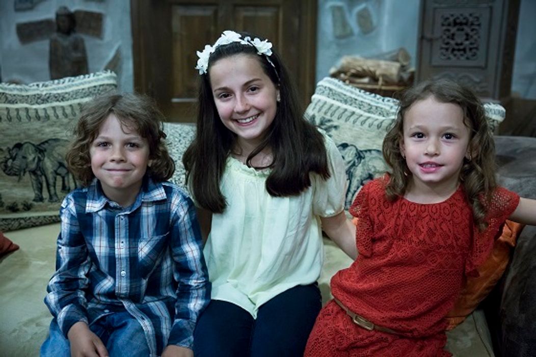 Tobias alias Adamko, Terezka alias Stela a Meliska alias Sabínka