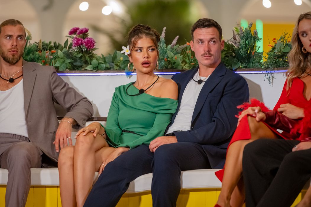 Recoupling a odchod Daniela a Laury