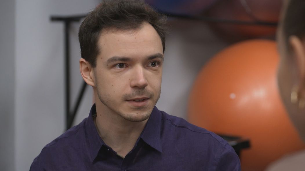 Eda na večer s Lenkou pripravuje Peťuška.