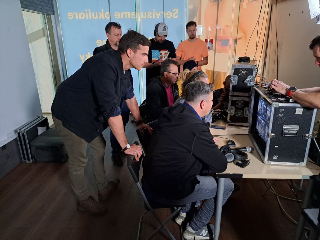 Nakrúcanie Uška s Adamom Bardym