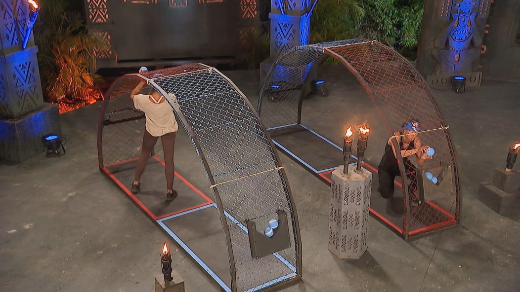 Tereza a Lída počas duelu.