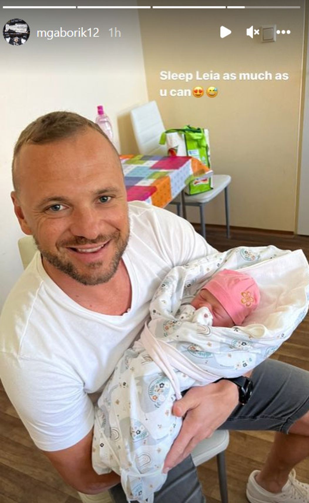 Marián navštívil baby v pôrodnici