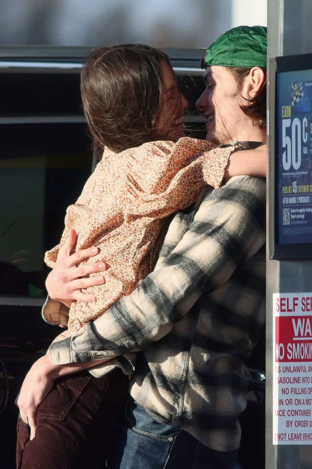 Olivia Rodrigo a Louis Partridge tvoria pár