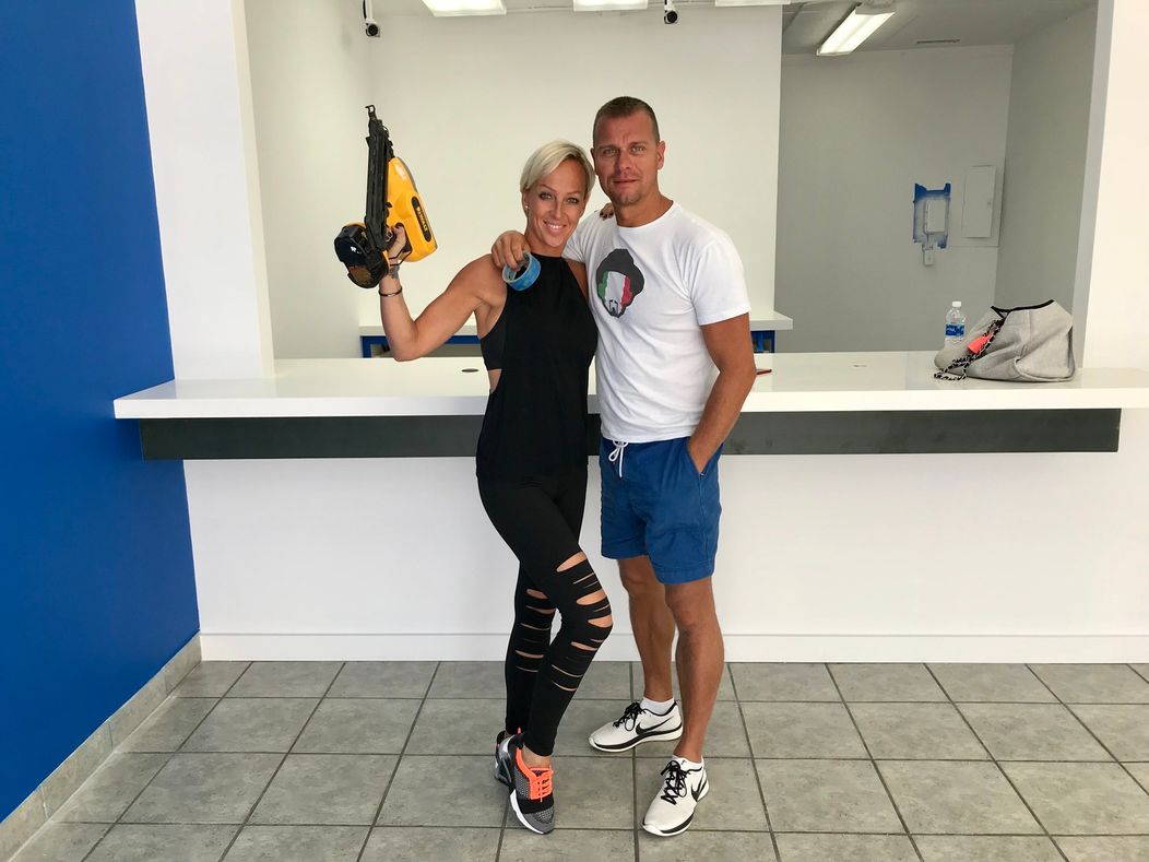 Kanceláriu na Miami stavali Zuzana s Vlastom vlastnoručne.