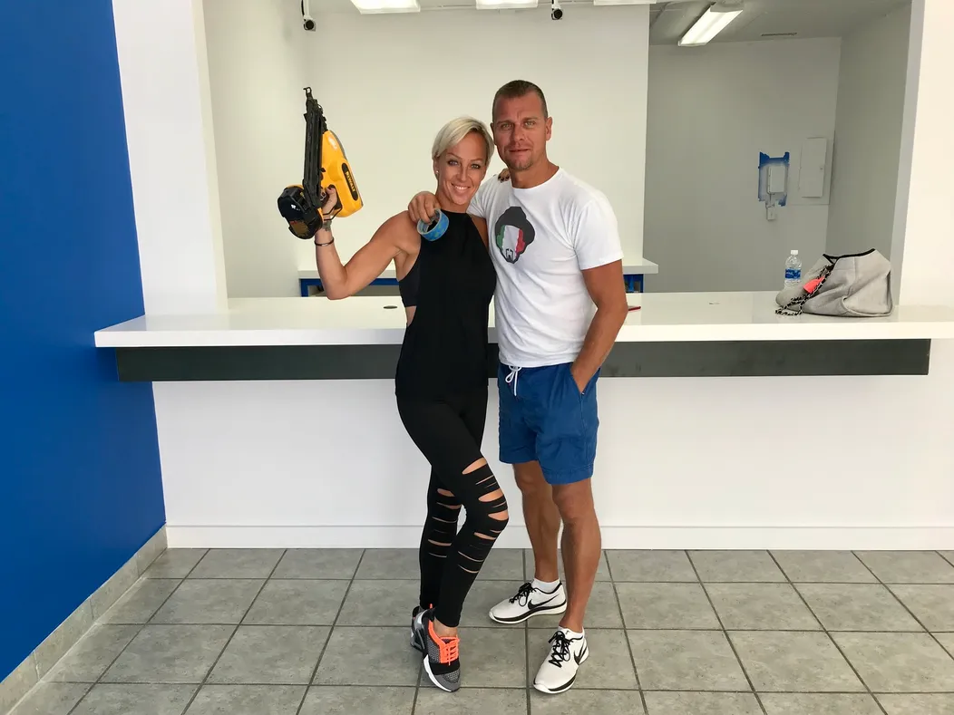 Kanceláriu na Miami stavali Zuzana s Vlastom vlastnoručne.