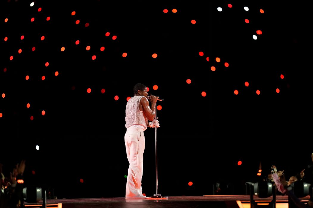 Usher ovládol Halftime Show