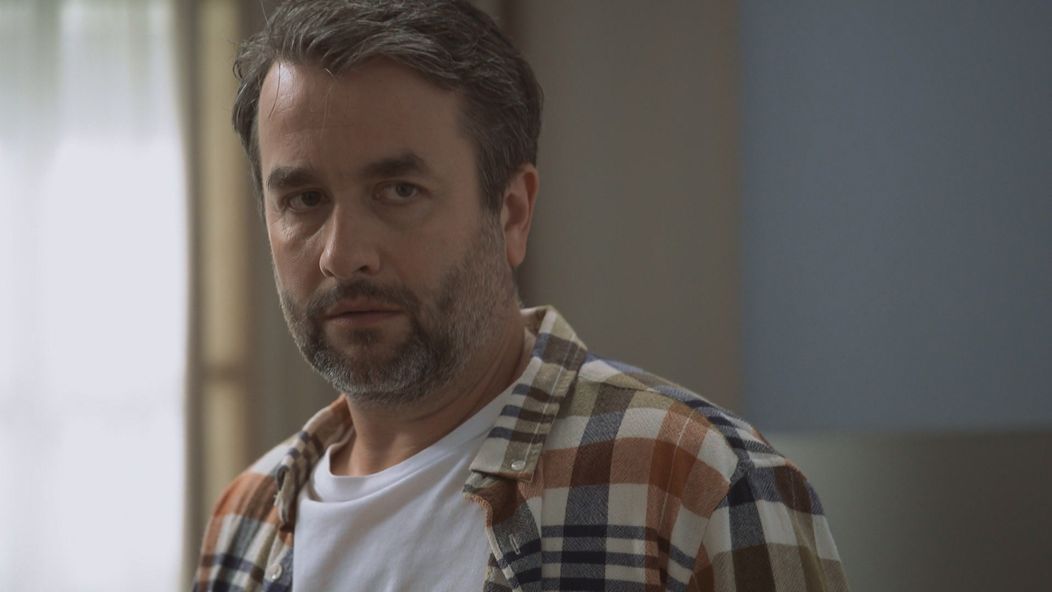 Marek si až neskôr všimne, čo Nina urobila.