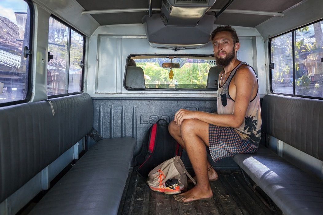 Yury opúšťa Ostrov