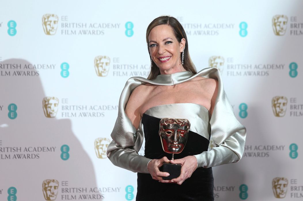 Sally Hawkins prichádza na odovzdávanie cien BAFTA