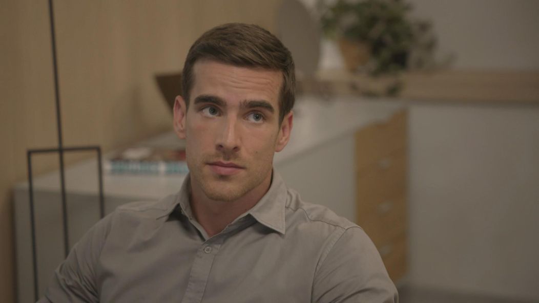 Martin sa pokúsil s Luciou dohodnúť na systéme Hankinej výchovy.