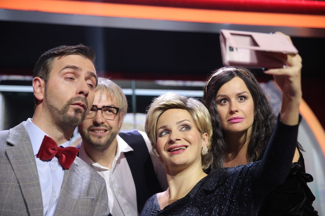 Vzala si starého milionára, výrazne opeknela a vyzliekla sa pre Slovákov