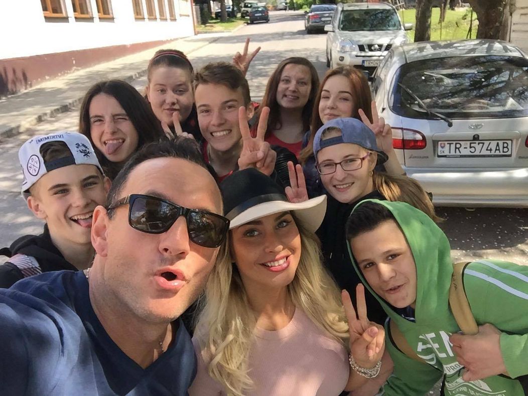 Bez servítky, Lucia Mokráňová a Miki