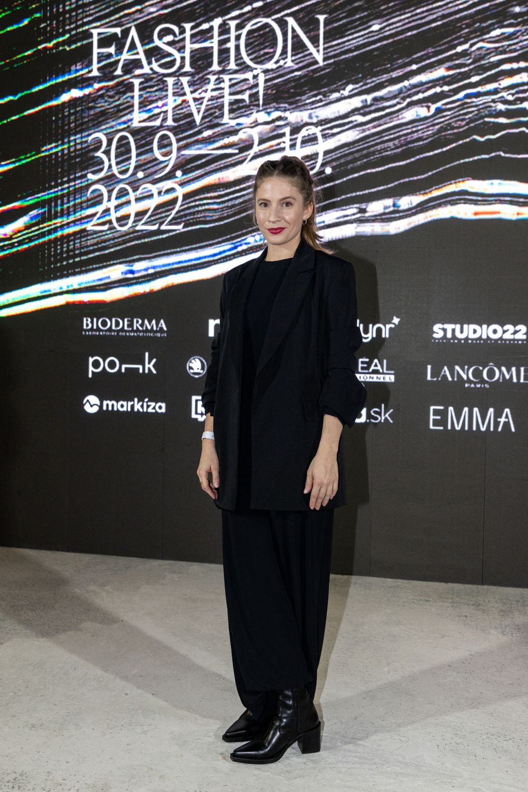 JANA KOVALČIKOVÁ