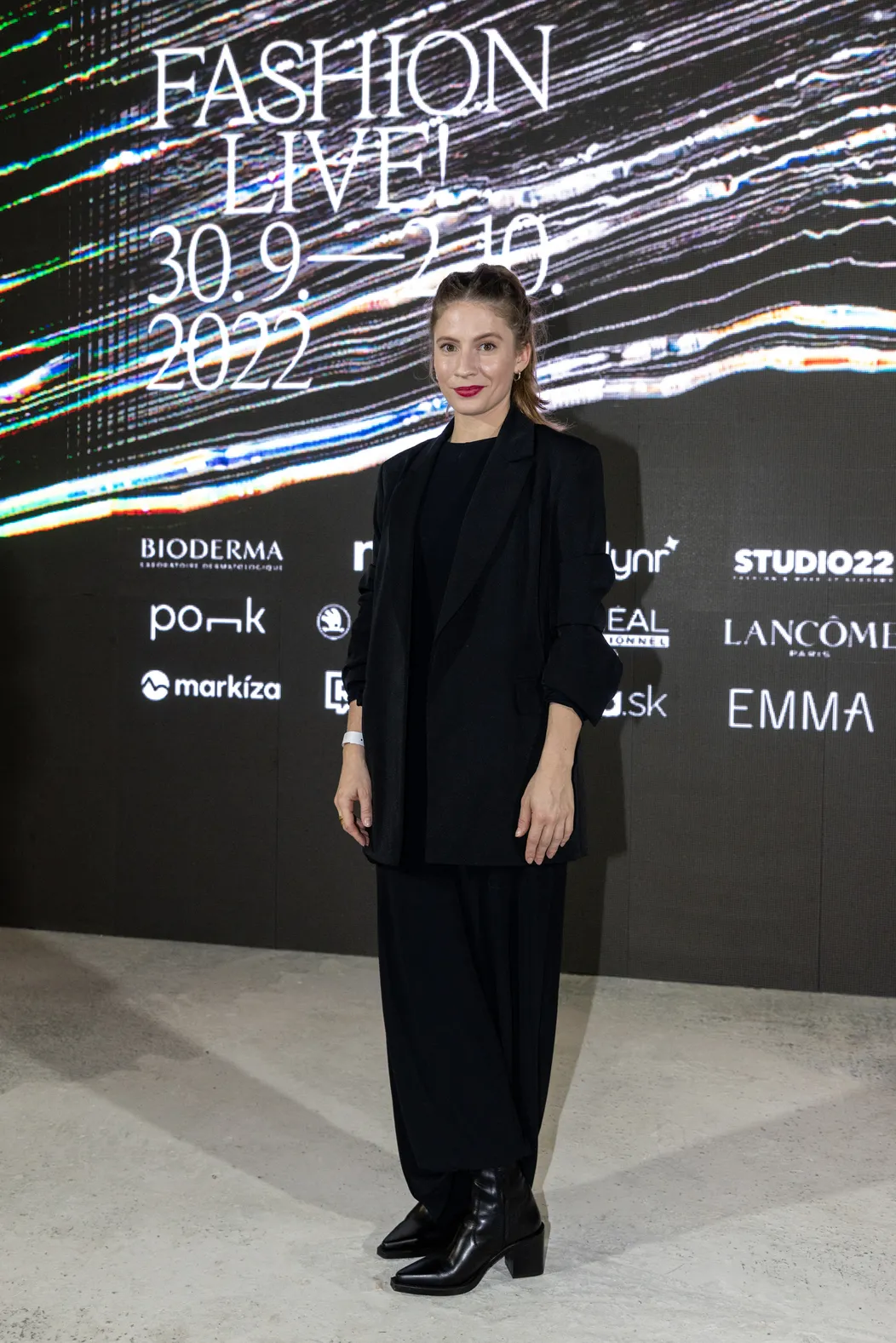 JANA KOVALČIKOVÁ