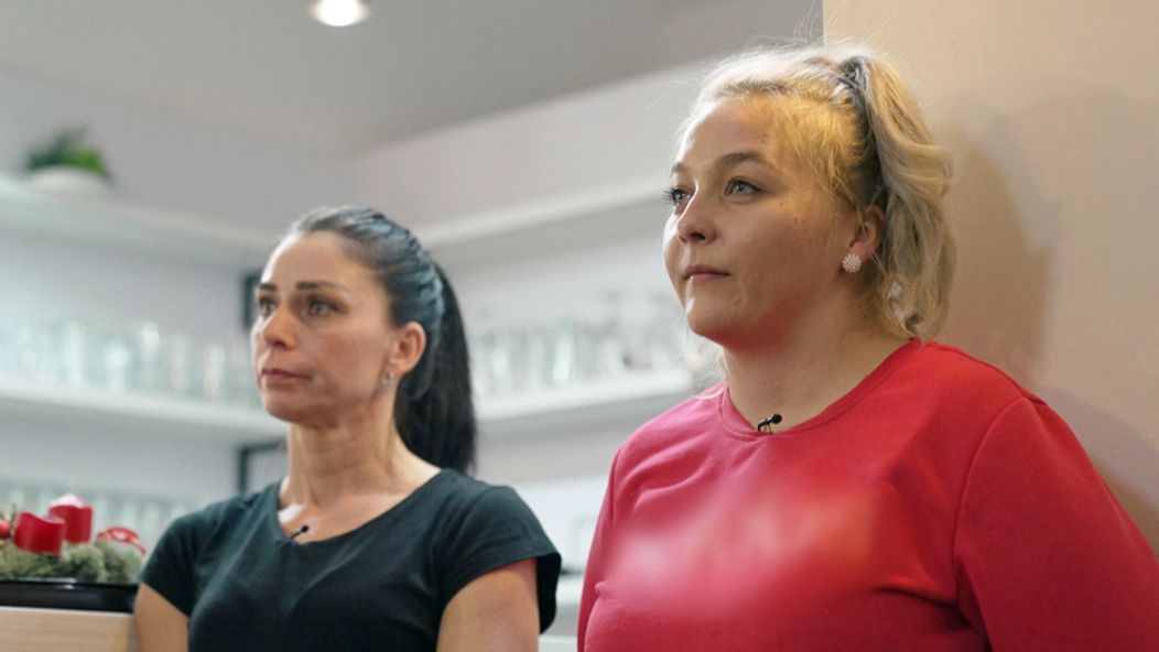 Na nože - Majka (vpravo) sa príchodu novej manažérky nepotešila