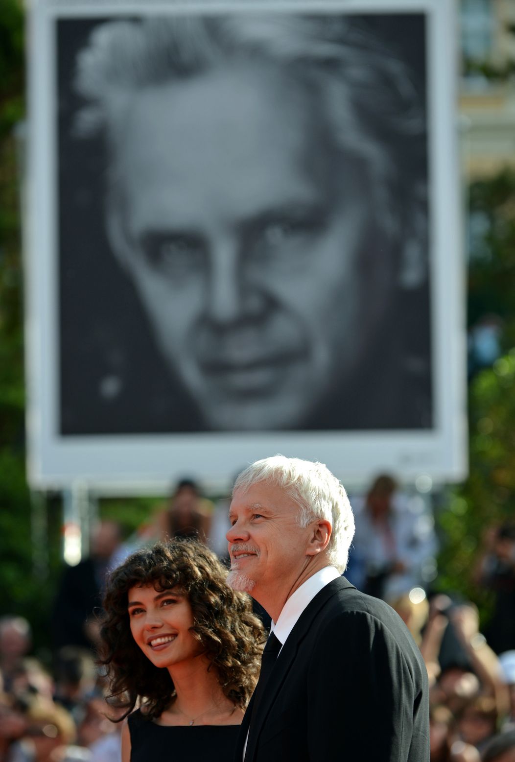 Tim Robbins a jeho partnerka Gratiela Brancusi