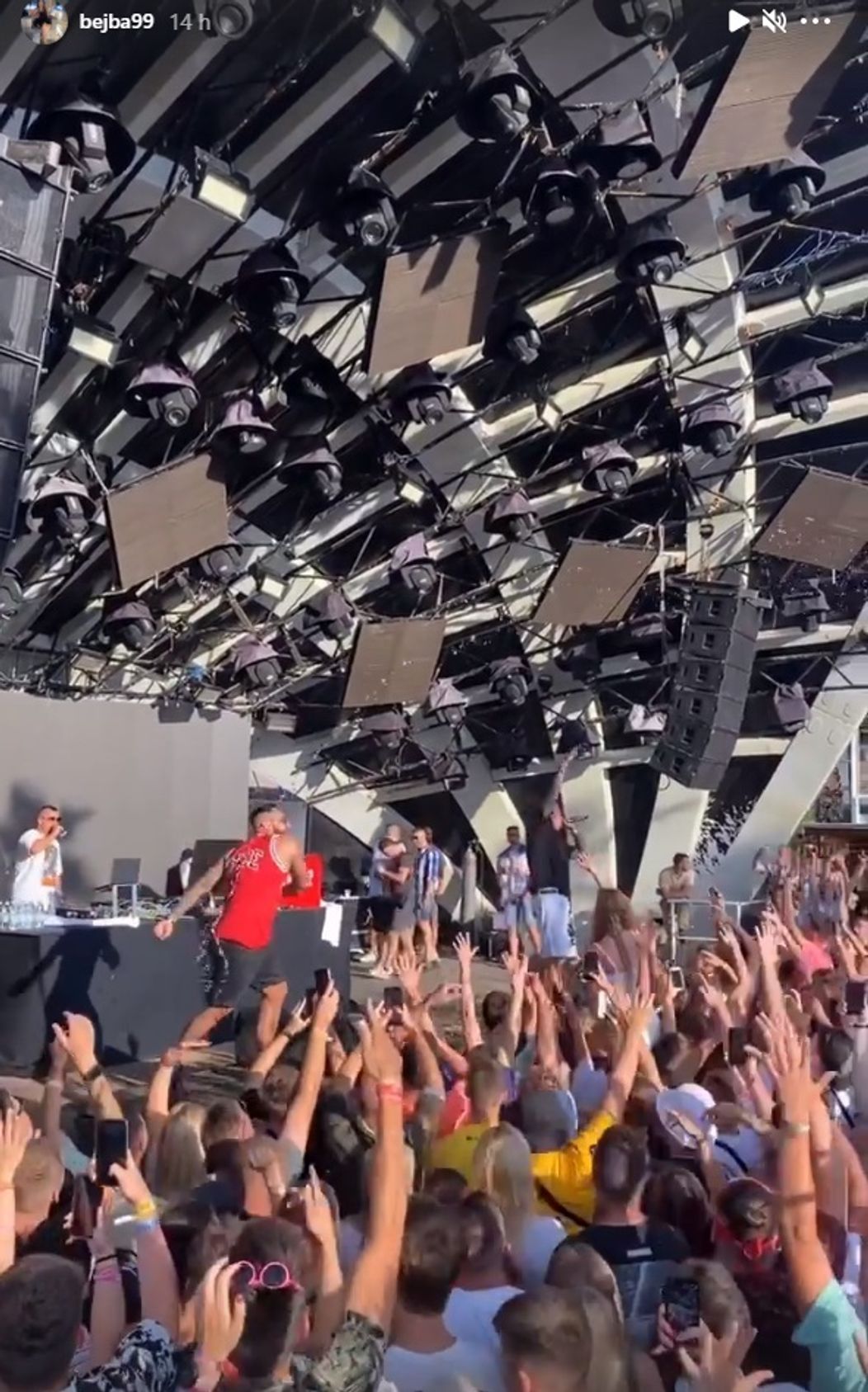 V Chorvátsku si slovenských raperov prišli pozrieť stovky ľudí