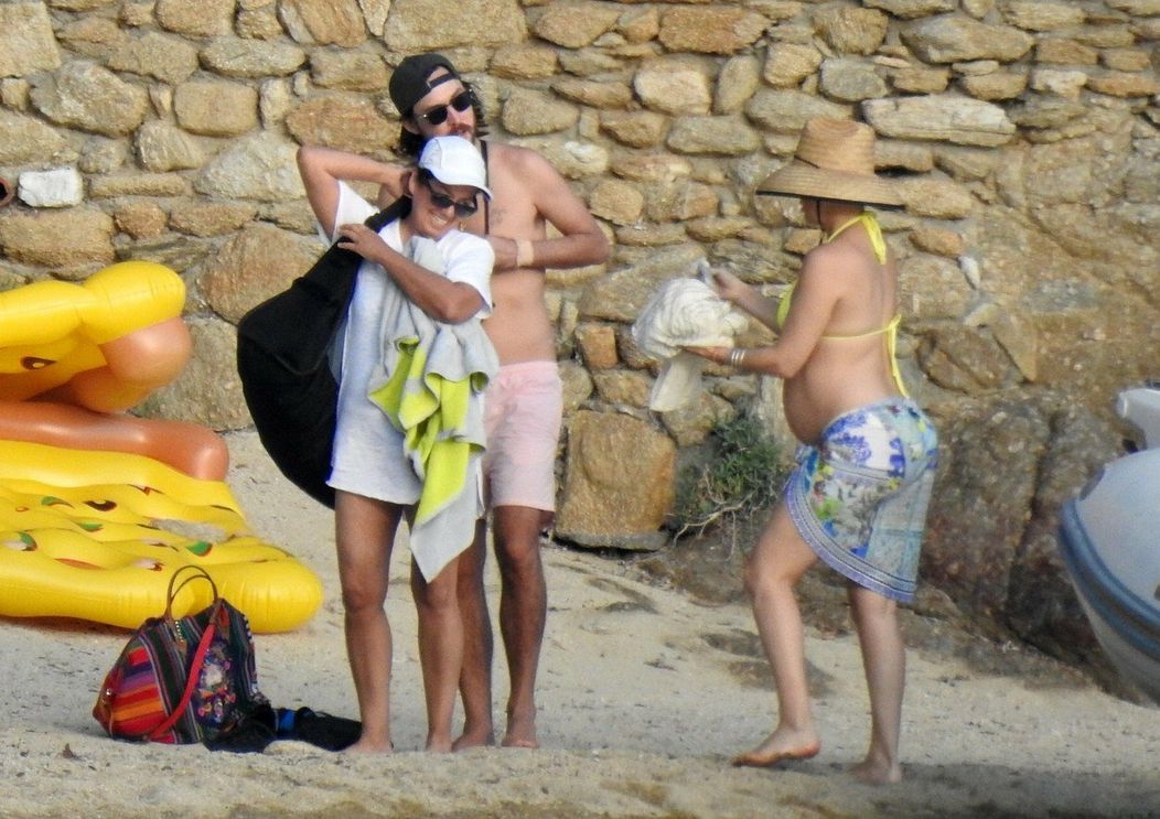 Kate Hudson oddychuje na gréckom ostrove.