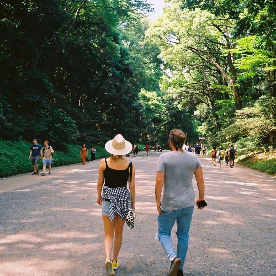 Riley na fotografiách s bratom Benjaminom.