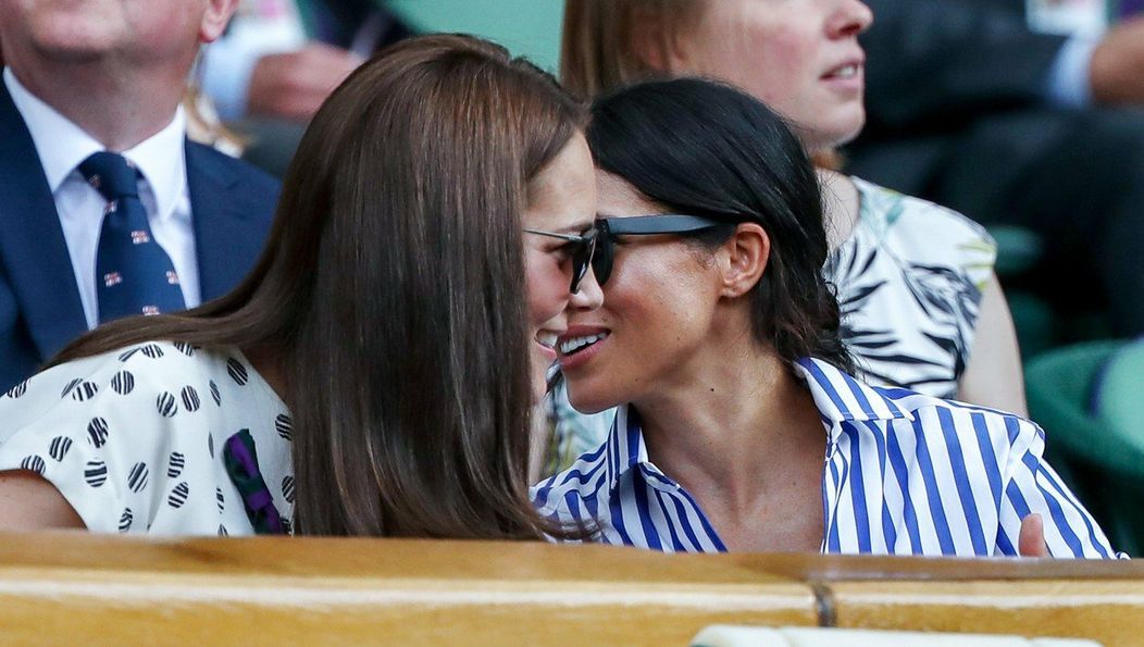 Kate Middleton (36) a Meghan Markle (36) na ženskom finále Wimbledonu.