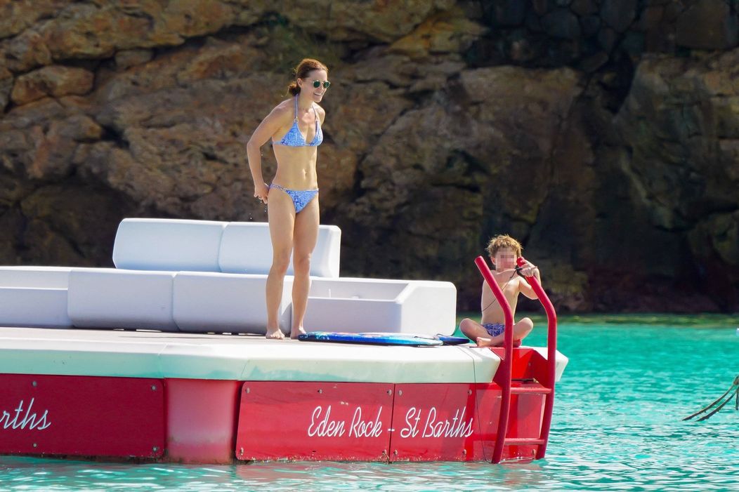 Pippa Middleton na dovolenke s rodinou