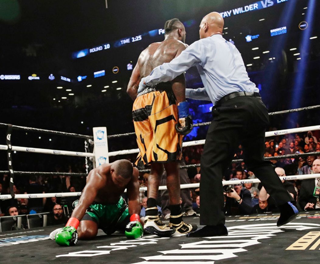 Deontay Wilde a Luis Ortiz v 10. kole.