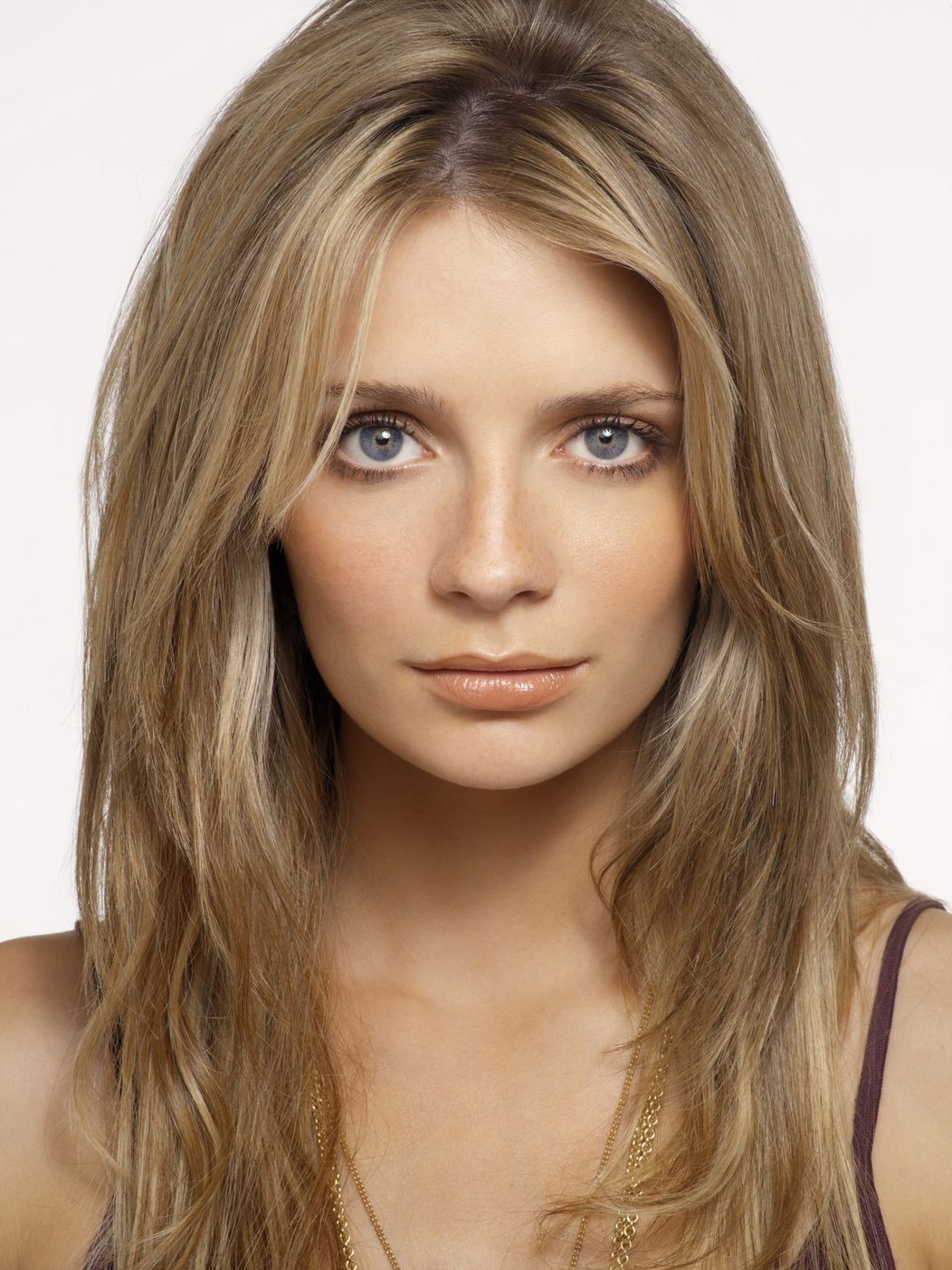 Mischa Barton ako Marisa Cooper v O. C. California