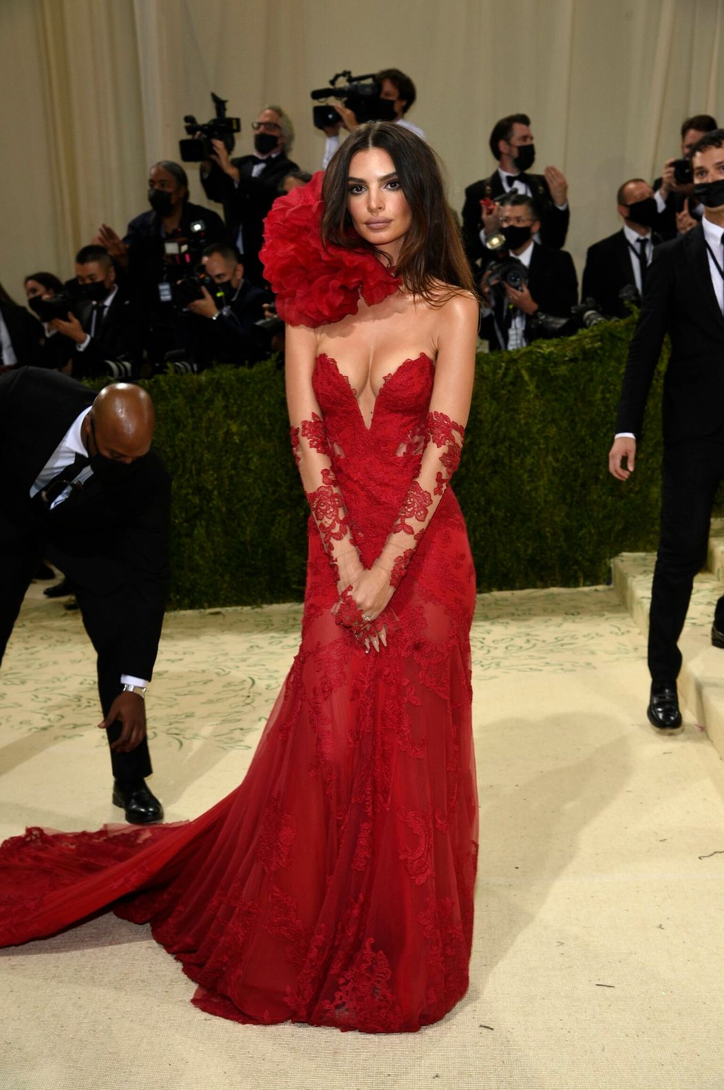Emily Ratajkowski na MET Gala 2021