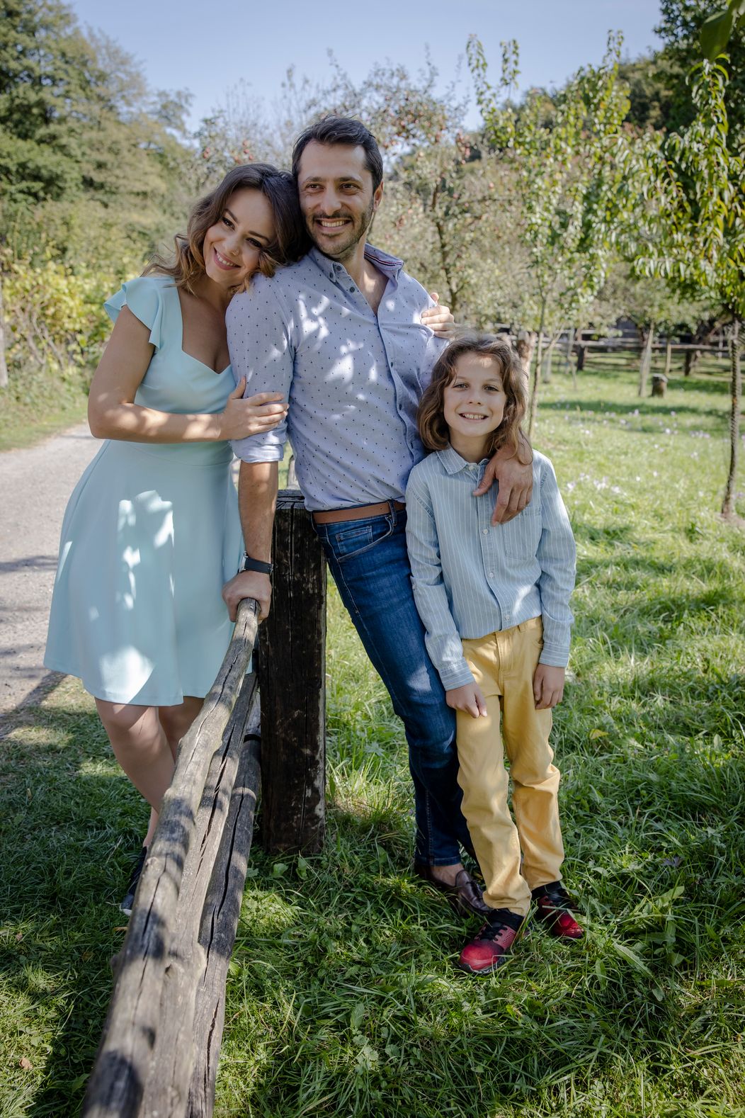 Sisa, Max a Alex na Farme