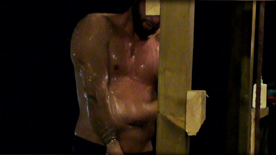 Miroslav Mimochodek v sprche