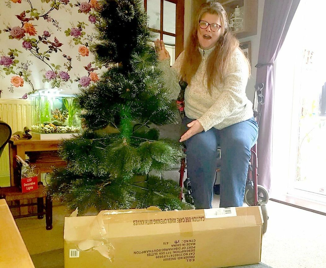 Jenny Mills a jej nepodarený stromček